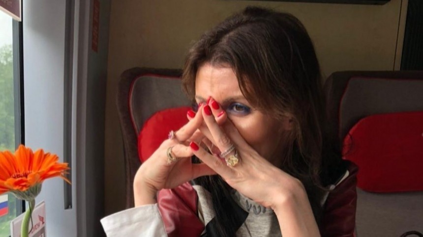 Фотошоп или болезнь? Могла ли Алиса Аршавина «нарисовать» провалившийся нос