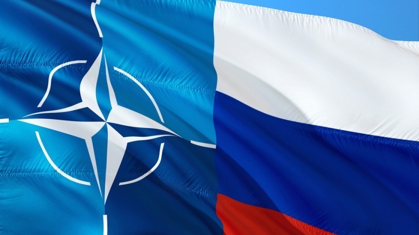 Макрон: Россия стала для НАТО «электрошоком»