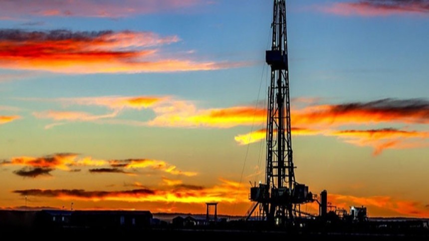 Новак заявил о росте цены нефти до $300 за баррель при отказе от поставок из РФ