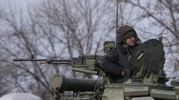 Украинские силовики обстреляли школу в Докучаевске