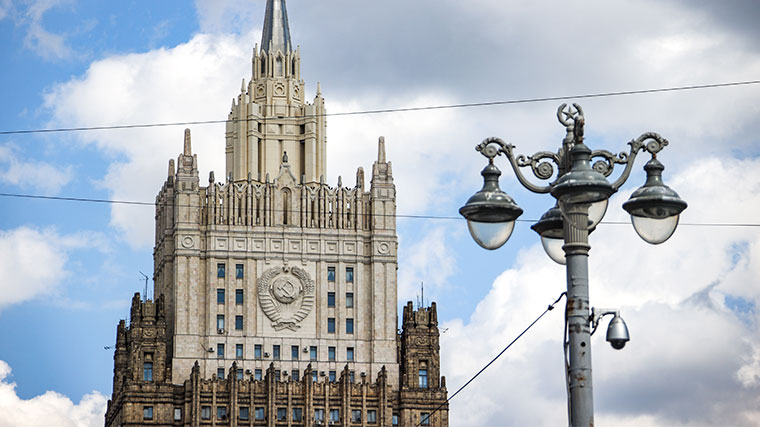 МИД РФ заявил протест Кишиневу из-за акции у российского посольства в Молдовии