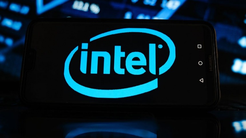Американская компания Intel приостановила свою работу в России