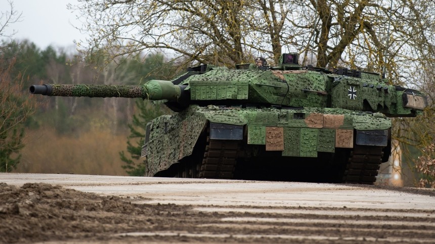 Шольц отложил поставки немецких танков на территорию Украины