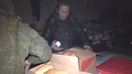 Российские военные под обстрелами доставили гумпомощь жителям Рубежного