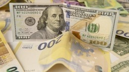Простой лайфхак: как купить доллары в банке при его отказе от продажи