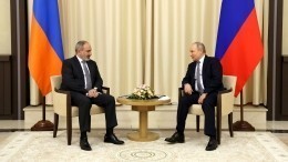 Путин обсудил с Пашиняном заключение мирного соглашения между Ереваном и Баку