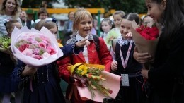 Зачем в школах вводится исполнение гимна и история с первого класса