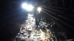 Горняки в Кузбассе оказались заблокированы в шахте из-за прорыва воды
