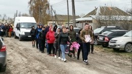 Глава администрации района разрыдалась на похоронах убитых под Ульяновском детей