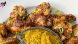 Айда на шашлыки: рецепт умопомрачительного лукового соуса для курицы на мангале