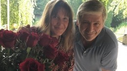 Проклова ответила на вопрос о содержании экс-мужа: «Это нормальные отношения»