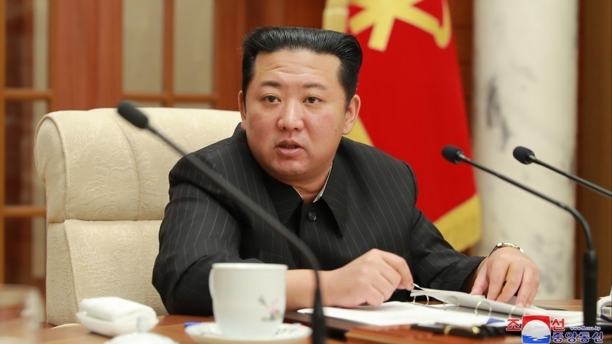 Лидер КНДР Ким Чен Ын поздравил россиян с Днем Победы