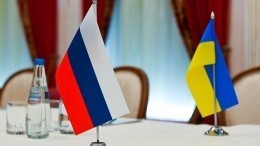 Псаки: США поддерживают мирное решение конфликта России и Украины