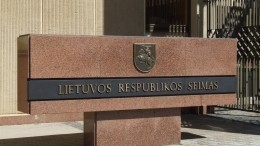 Захарова назвала экстремистской резолюцию сейма Литвы по России