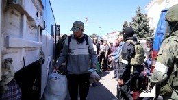 Военные РФ эвакуировали из Херсона граждан России, Украины, Сирии и Азербайджана