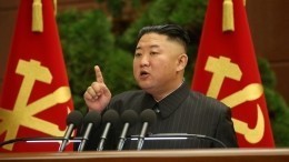 Ким Чен Ын назвал великим потрясением для КНДР ситуацию с COVID