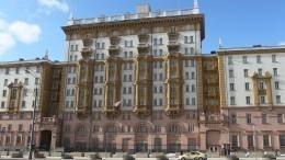 Песков оценил идею «переезда» посольства США на площадь Защитников Донбасса
