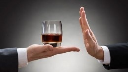 Мурашко поддержал идею урезать россиянам продажу алкоголя