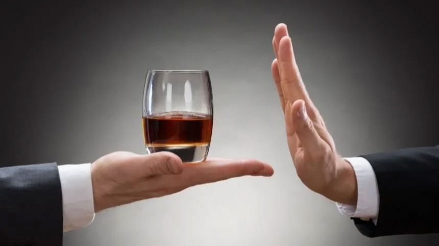 Мурашко поддержал идею урезать россиянам продажу алкоголя