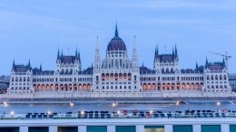 Премьер Венгрии объявил о введении в стране режима ЧП из-за ситуации на Украине