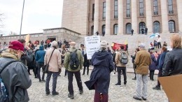 Жители Финляндии вышли на акцию протеста против вступления страны в НАТО