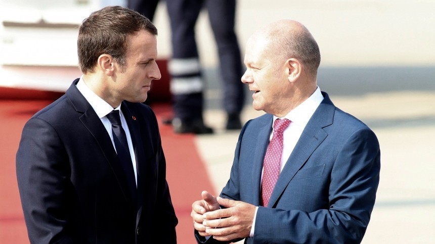 Французы высмеяли нелепые просьбы Макрона и Шольца к Путину по Украине