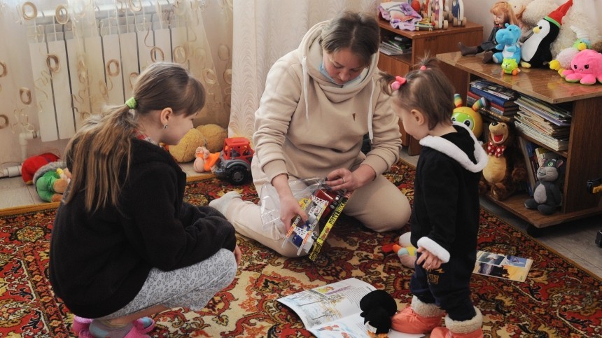 В России хотят отменить налог при продаже жилья для семей с детьми