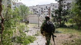 Военные Чечни и ЛНР освободили Северодонецк от украинских националистов