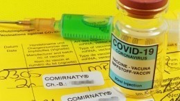 Вирус не исчез: в Минздраве призвали не забывать о ревакцинации от COVID-19