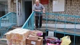 Три десятка фур с гуманитарной помощью прибыли в Бердянск в День защиты детей