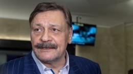 Актер Дмитрий Назаров обратился к врачам с жалобами на сердце