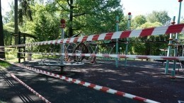 Кровь и арматура: треть игровых площадок в России оказались опасны для детей