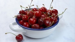 Сезон черешни без фанатизма: врач назвала допустимую норму ягоды в день