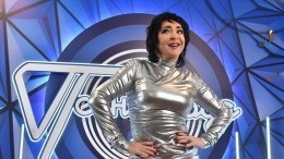 Певица Лолита выступила против присуждения российским артистам званий