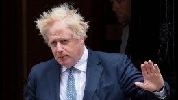 Джонсон был на волоске: британский премьер сохранил свою должность