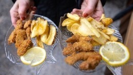 Вместо Fish & Chips картофель: в Британии из-за нехватки рыбы пропадают знаменитые блюда