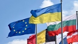 Bloomberg: ЕК выдвинет Украине и Молдавии условия по заявкам на членство в ЕС