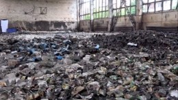 Звери: ВСУ подожгли тонны гумпомощи над запертыми в подвале мирными жителями