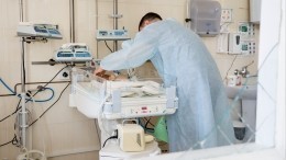 Нельзя было отключать от ИВЛ: как врач в Донецке спасал младенца под обстрелом ВСУ