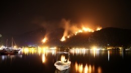 Курорты Турции из-за пожаров превратились в адское пекло