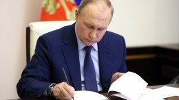 Песков заявил о переносе ежегодной прямой линии с Путиным