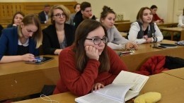 Матвиенко призвала вернуть учителям авторитет царских и советских времен