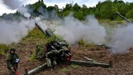 Военкор «Известий» показал кадры подавления огневых точек ВСУ под Лисичанском