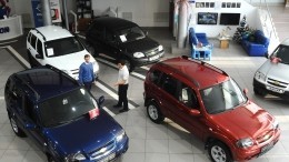 Глава Минпромторга РФ Мантуров пообещал плавное снижение цен на автомобили