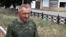 Боец вернулся в освобожденный Лисичанск: история самого старого воина Донбасса
