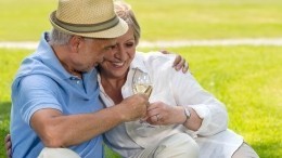 Ученые выявили полезные свойства алкоголя для людей старше сорока