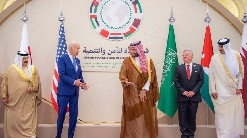 Cumhuriet: США теряют влияние на Ближнем Востоке после визита Байдена в регион