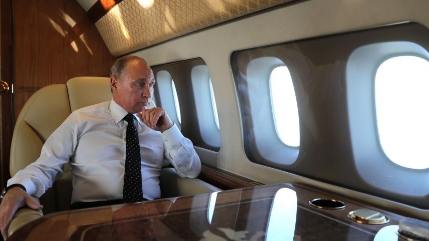 Песков анонсировал несколько зарубежных визитов Путина осенью 2022 года