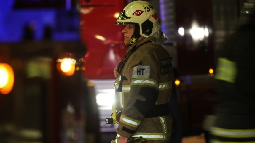 Шесть человек погибли в результате пожара в московском общежитии