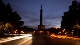 Блэкаут в Берлине: власти ФРГ решили экономить и погрузили столицу во тьму